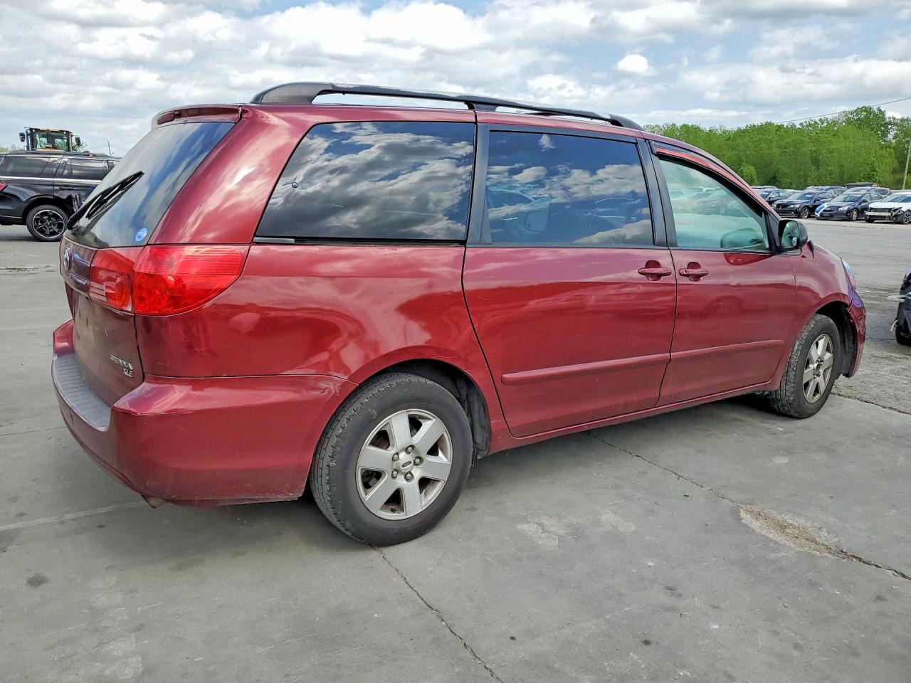 2009 TOYOTA SIENNA