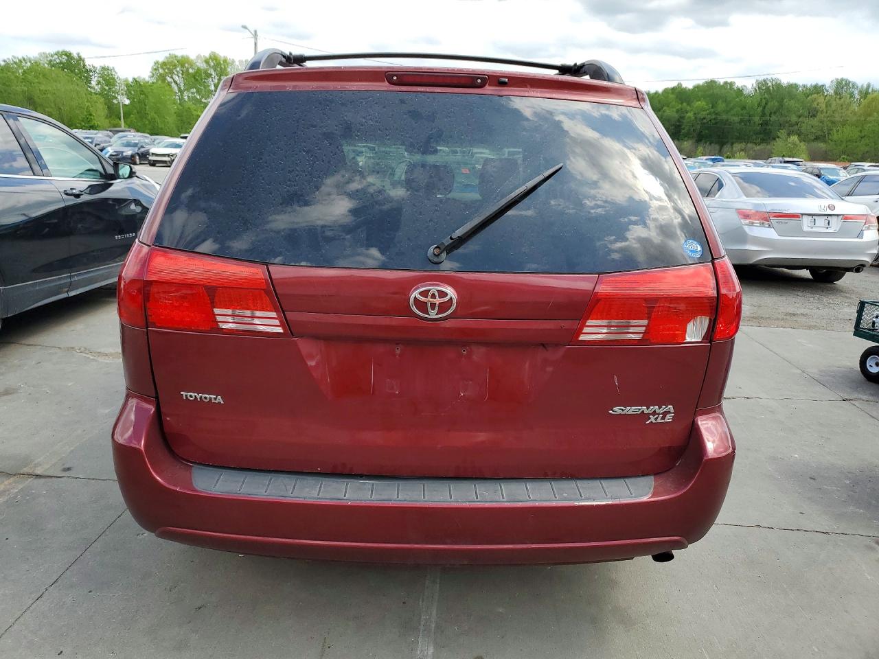 2009 TOYOTA SIENNA