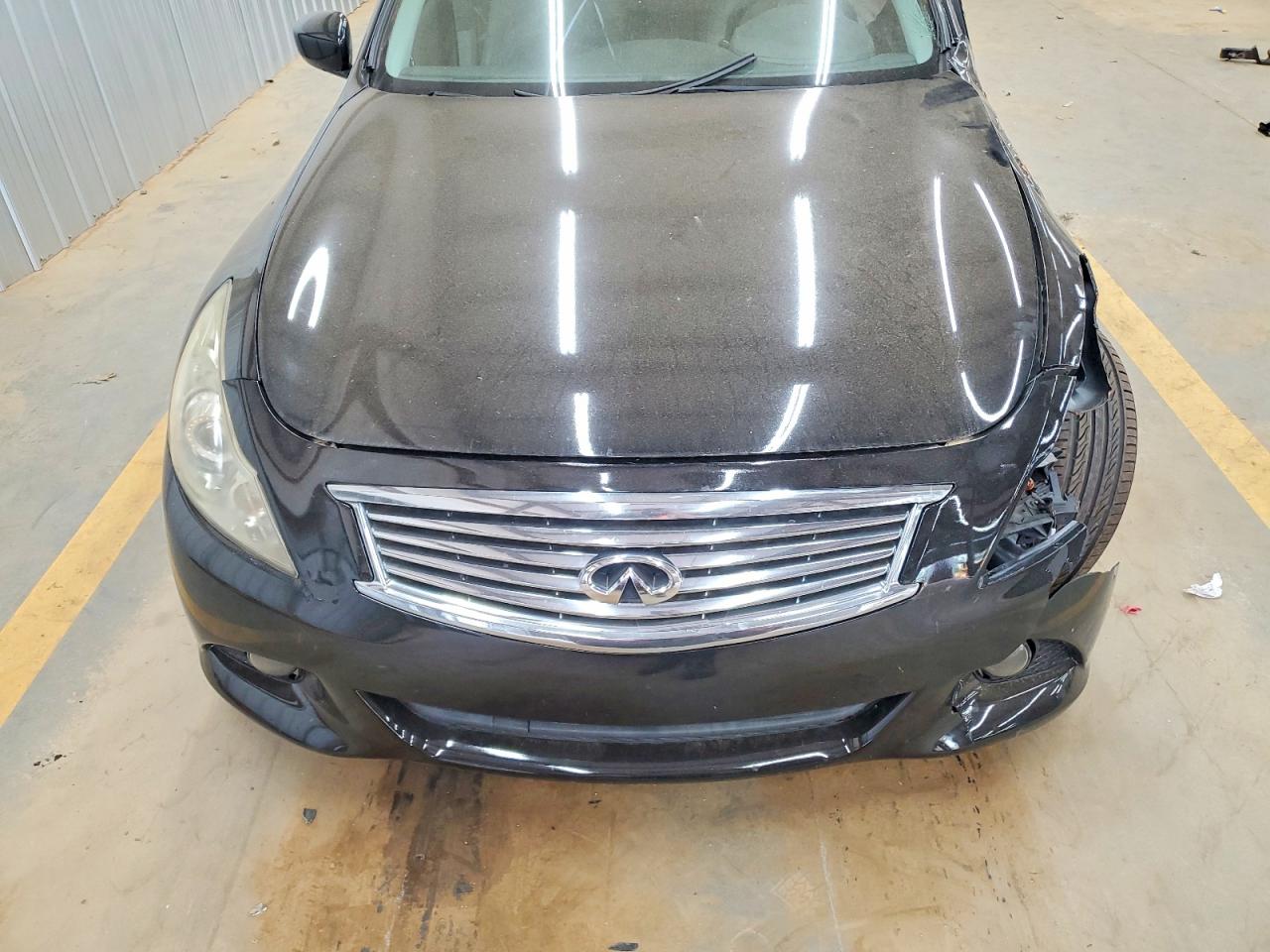 2011 INFINITI G37