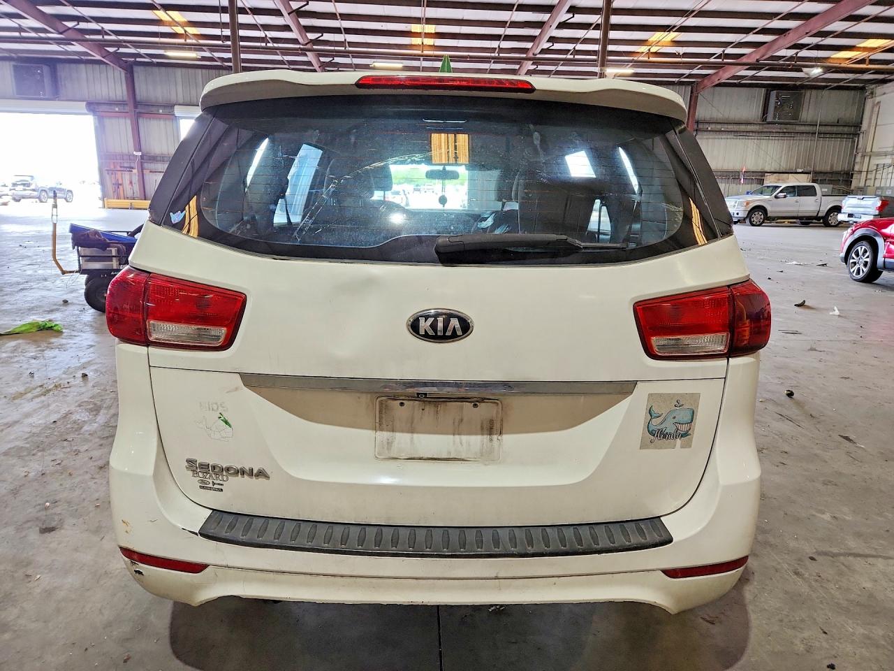 2016 KIA SEDONA