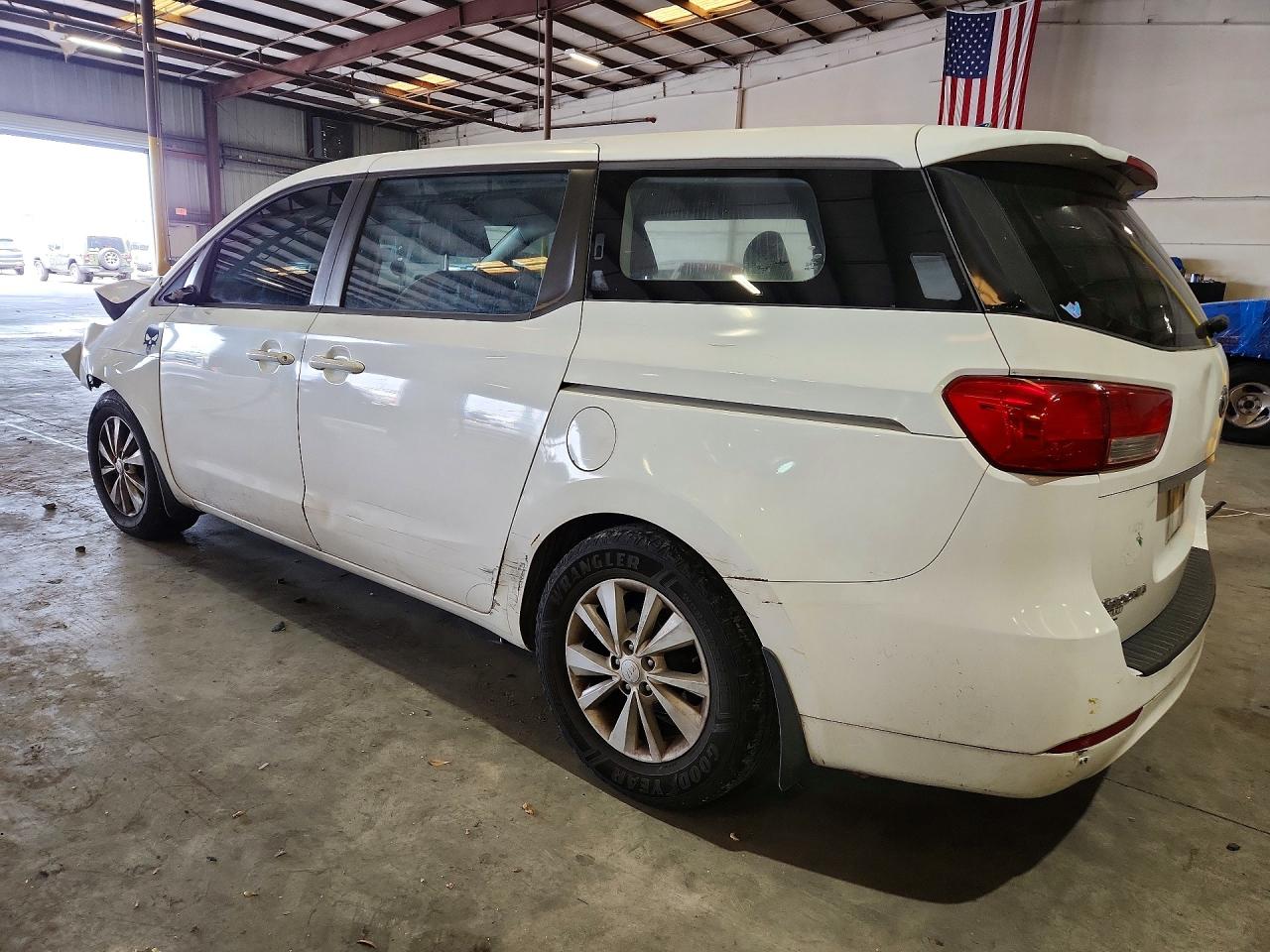 2016 KIA SEDONA