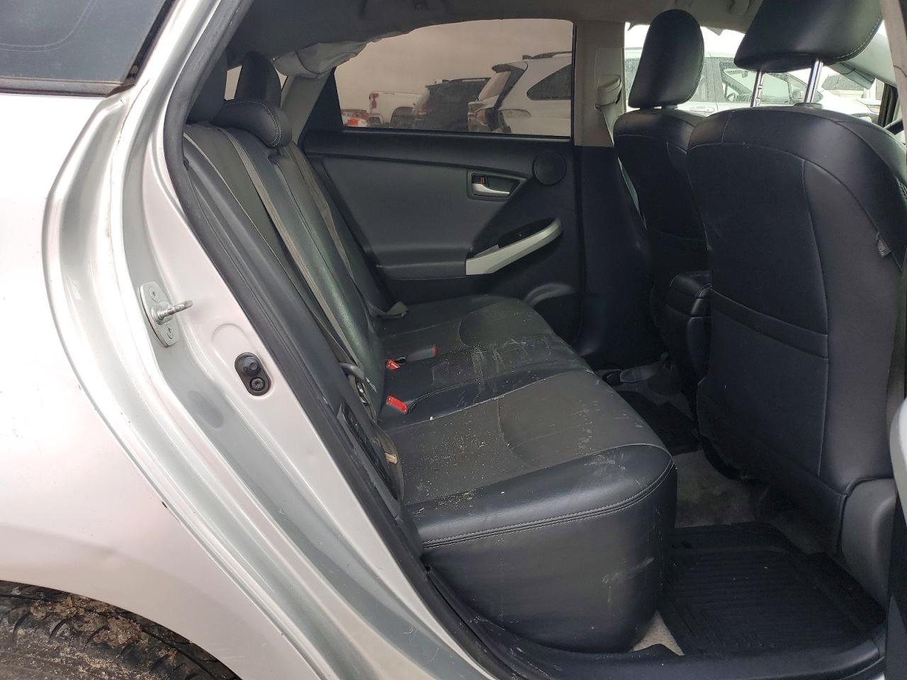 2015 TOYOTA PRIUS