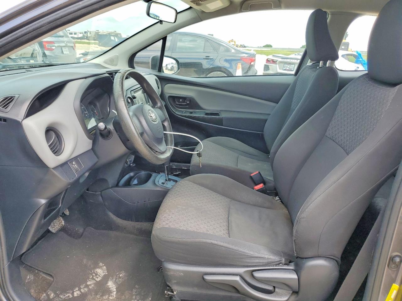 2015 TOYOTA YARIS