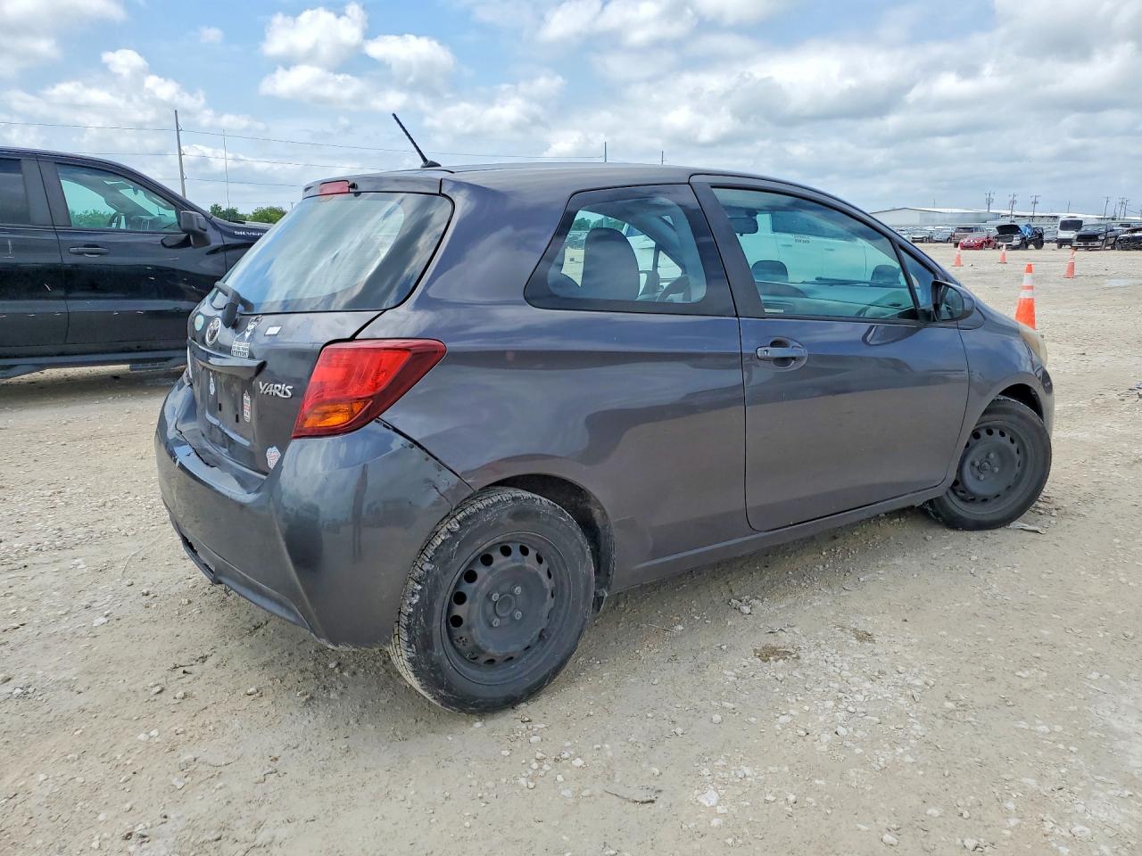2015 TOYOTA YARIS