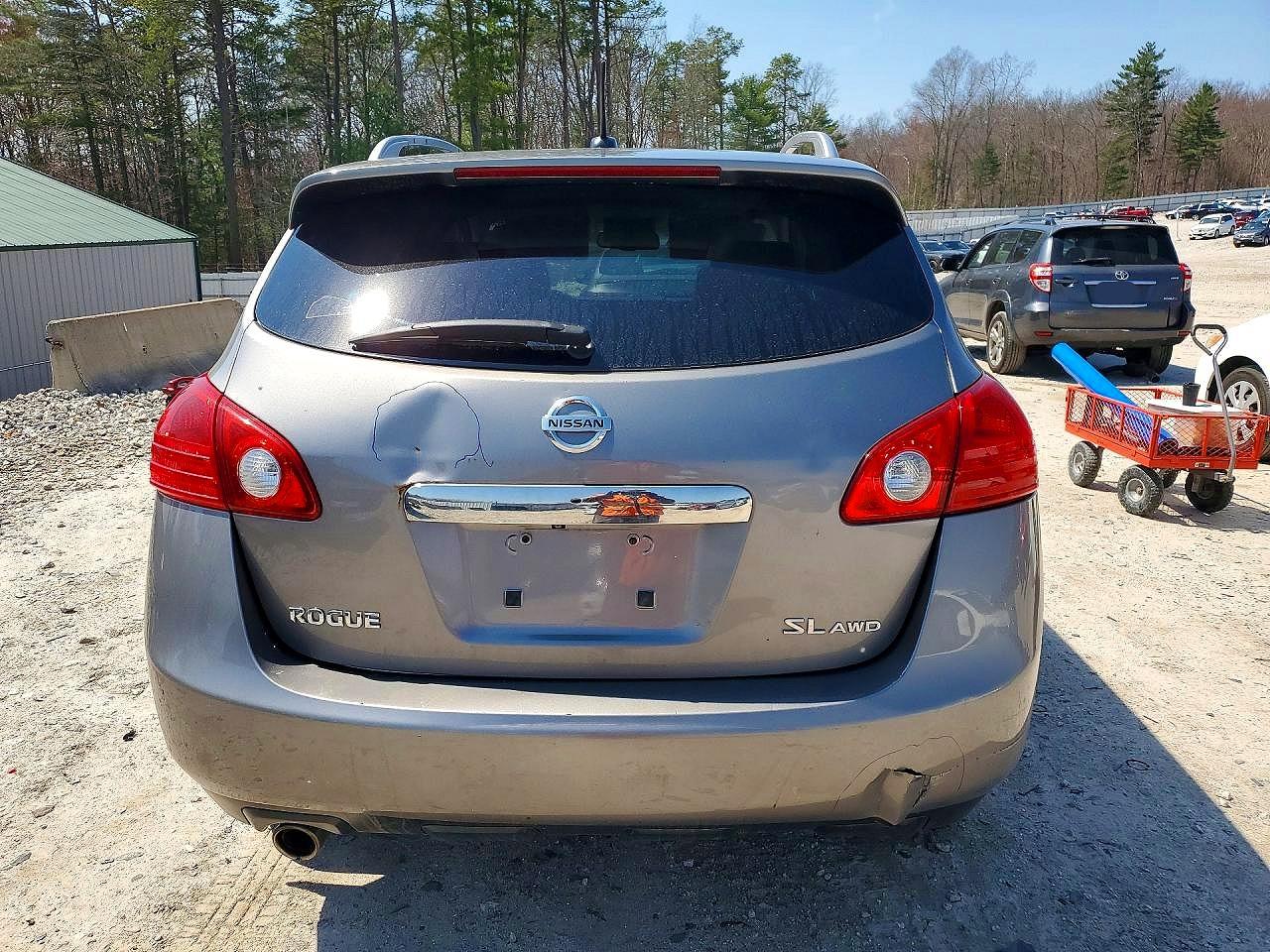 2011 NISSAN ROGUE