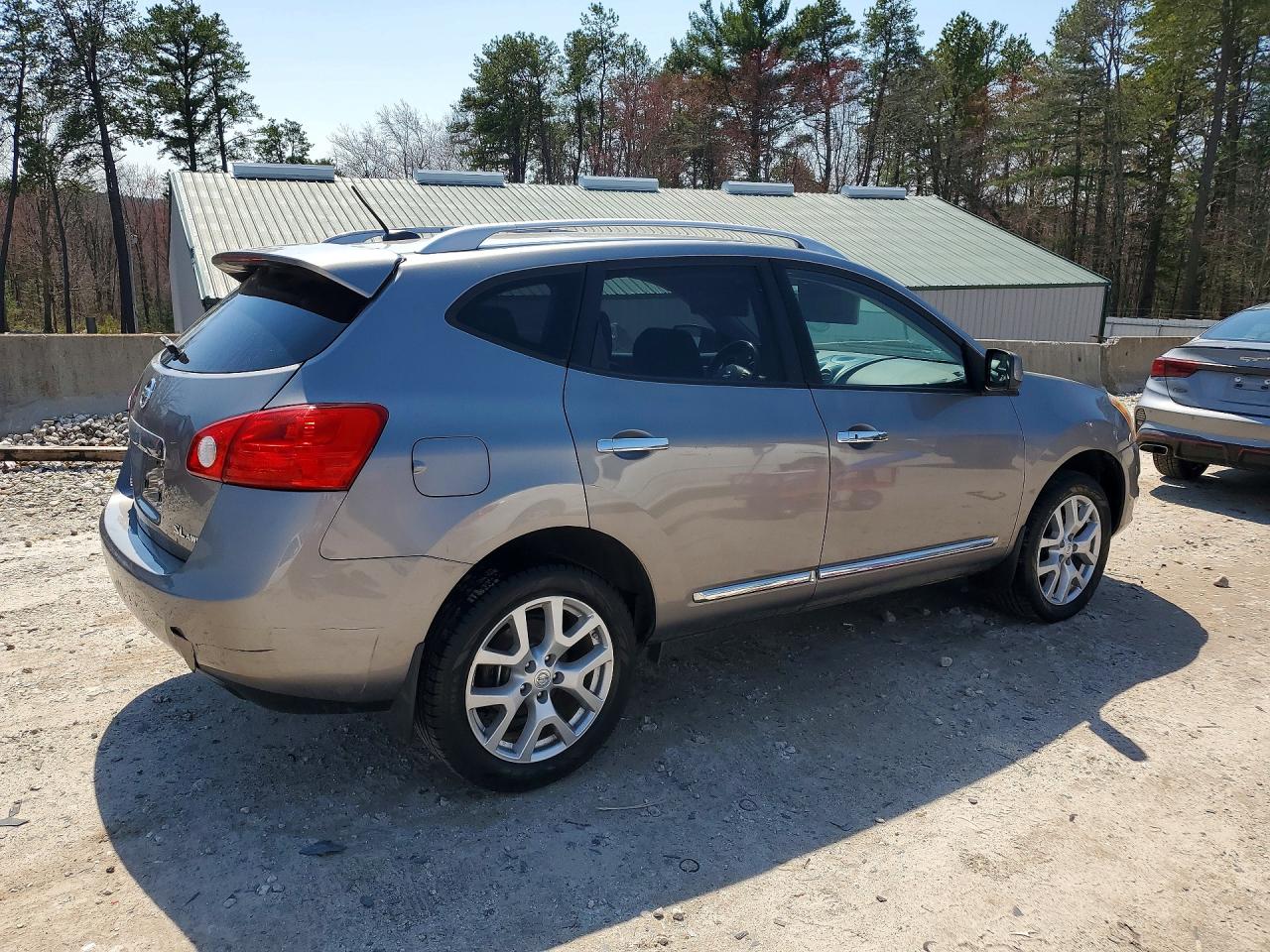 2011 NISSAN ROGUE