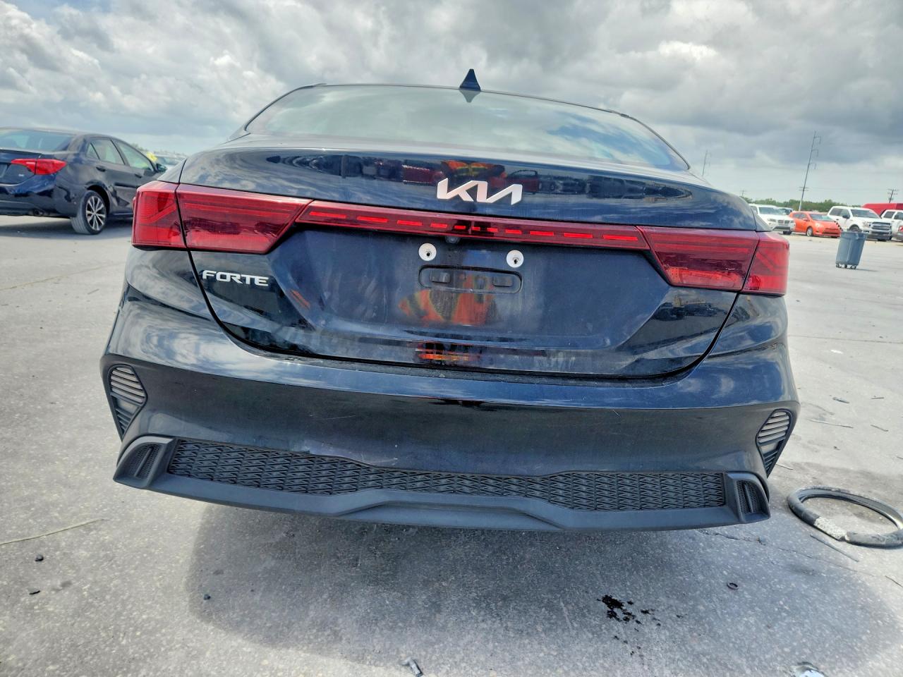 2023 KIA FORTE