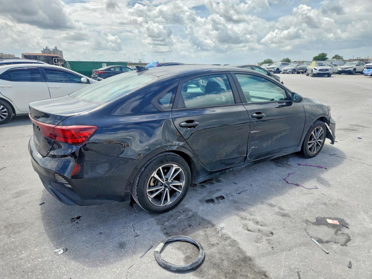 2023 KIA FORTE