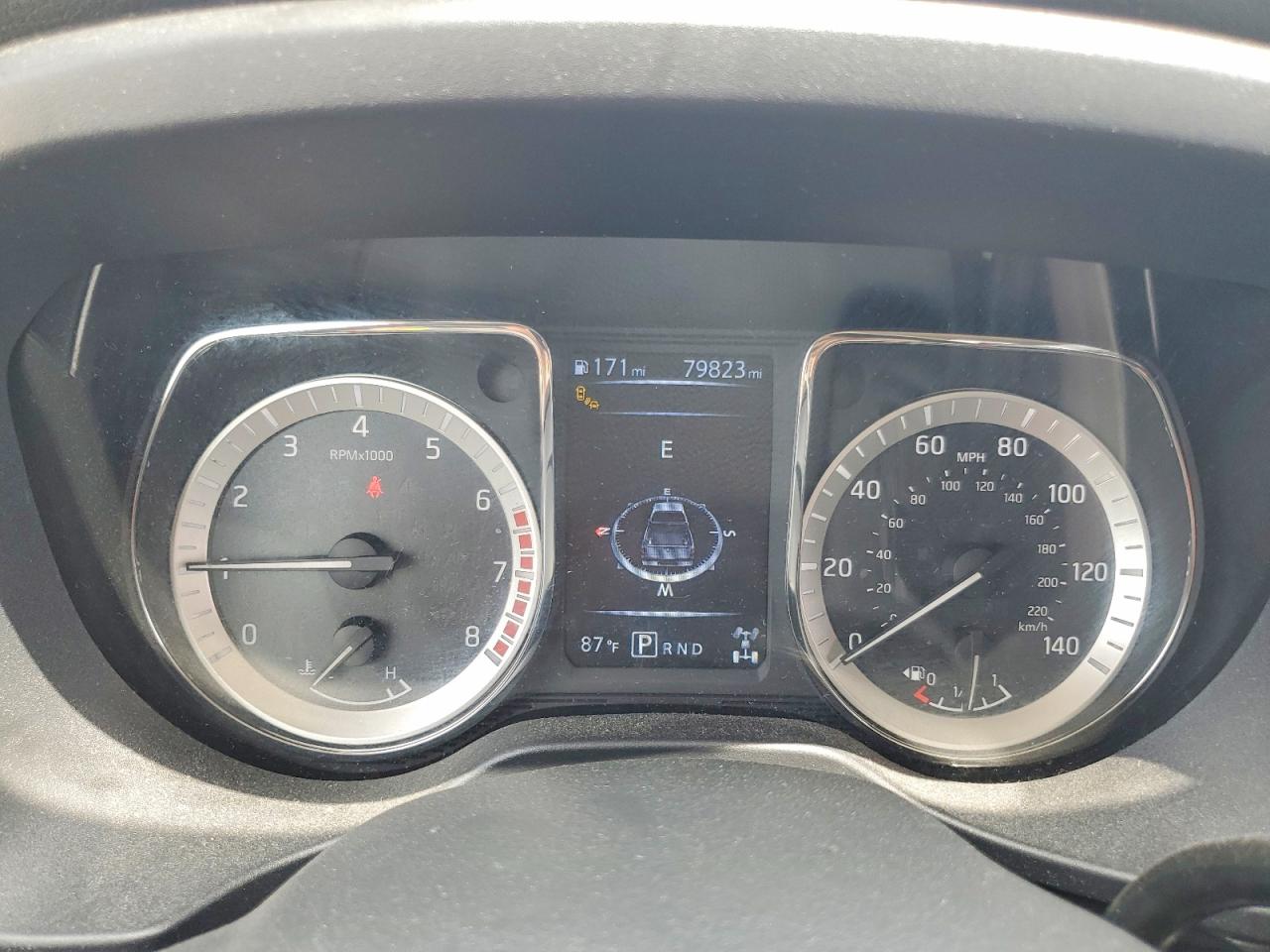 2017 NISSAN TITAN