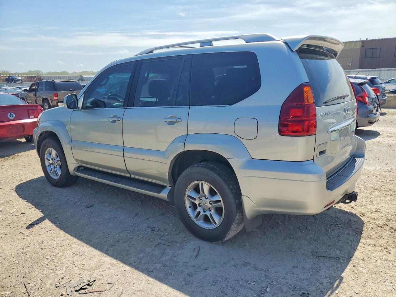 2004 LEXUS GX