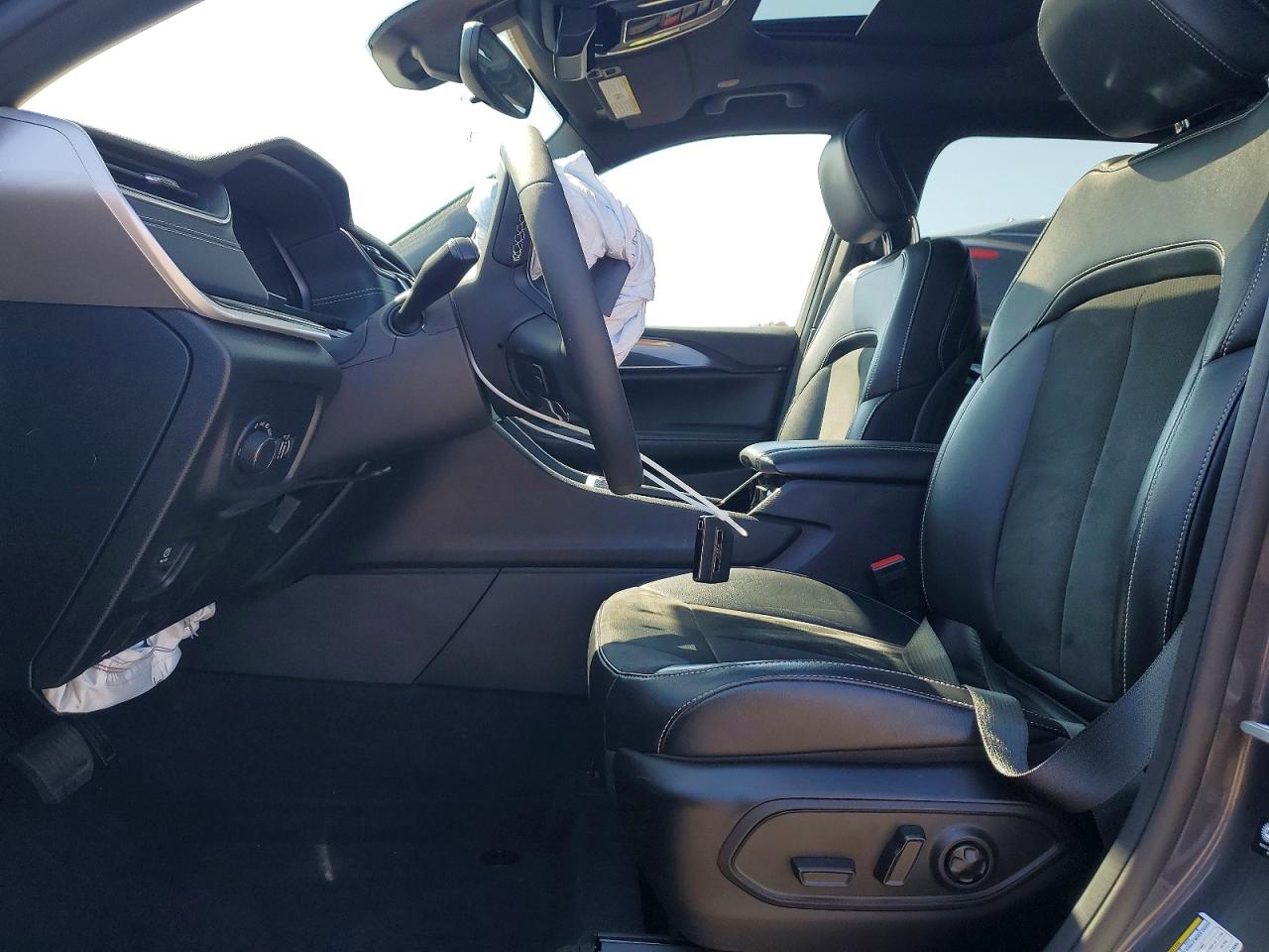 2023 JEEP CHEROKEE