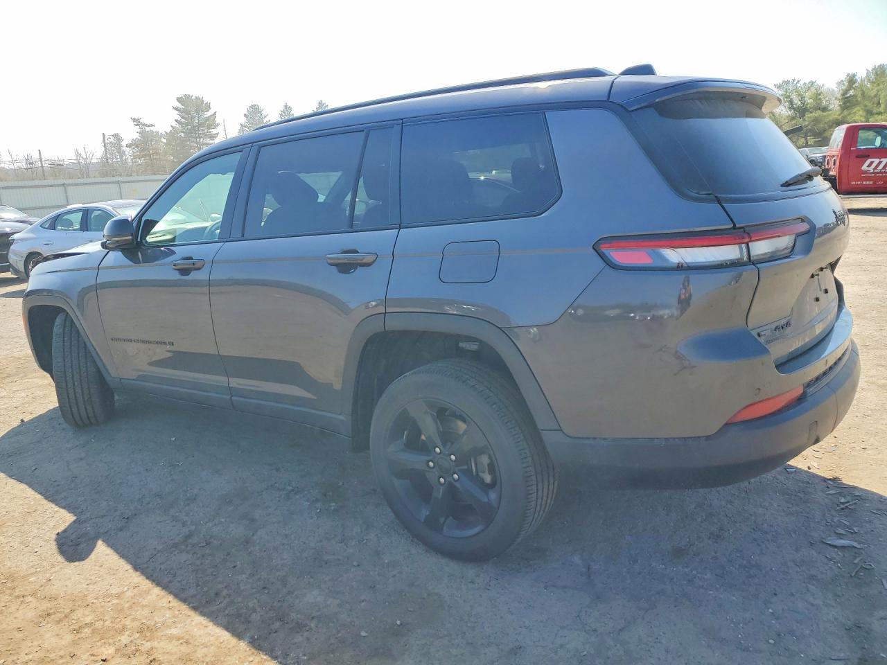 2023 JEEP CHEROKEE
