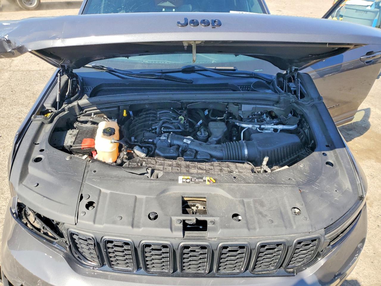 2023 JEEP CHEROKEE