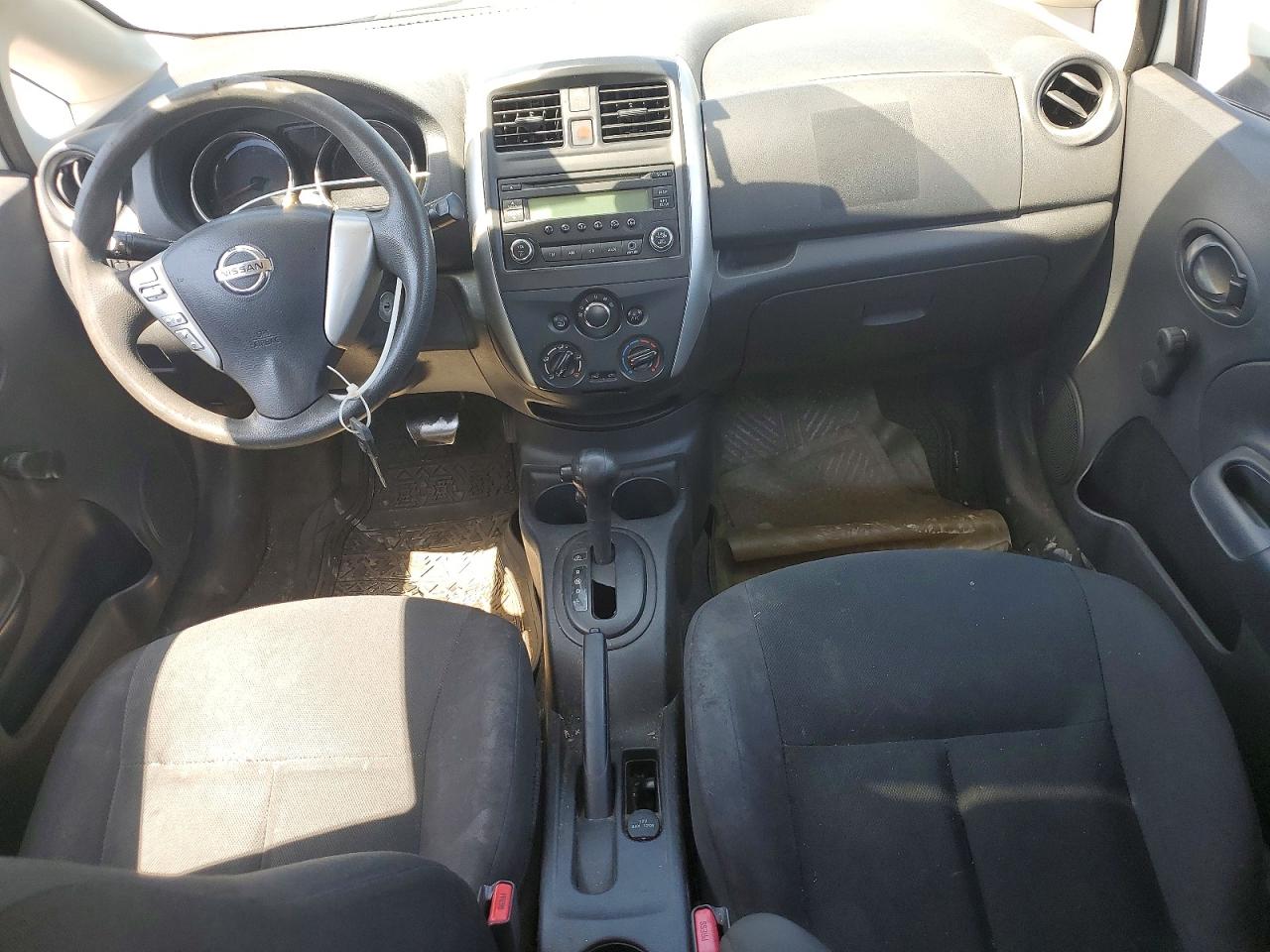 2015 NISSAN VERSA