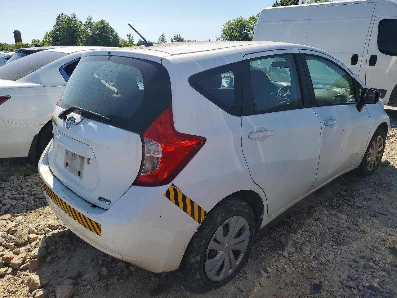 2015 NISSAN VERSA