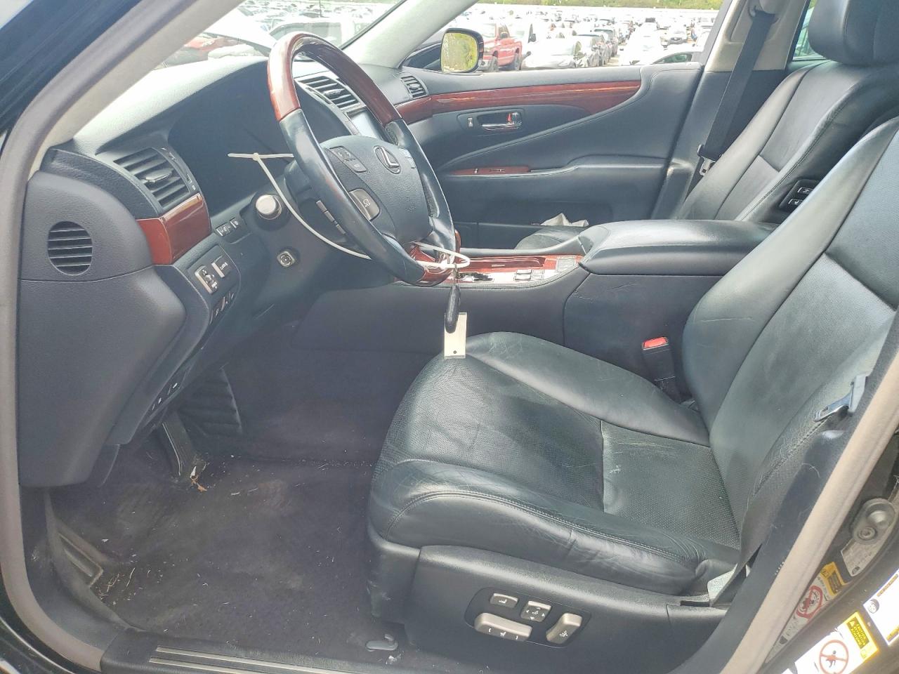 2007 LEXUS LS460