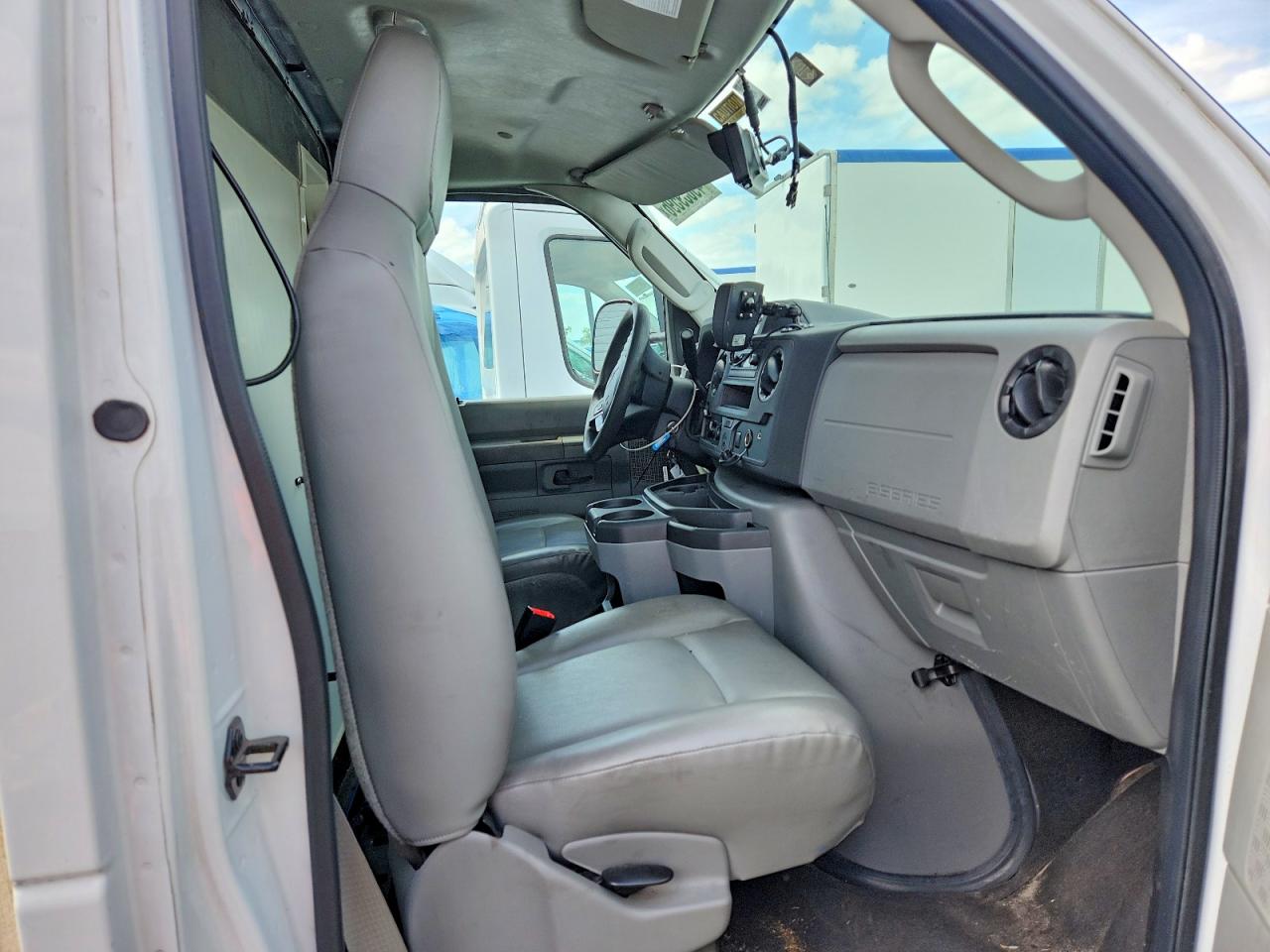 2023 FORD ECONOLINE
