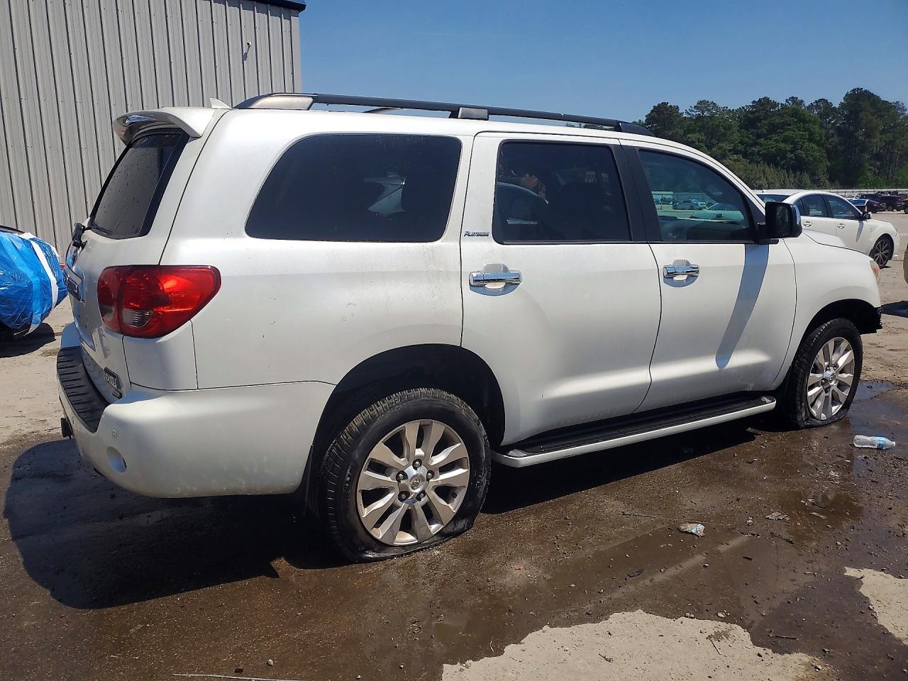 2012 TOYOTA SEQUOIA