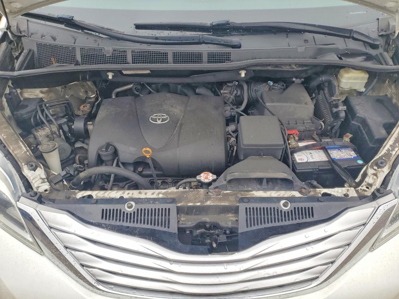 2017 TOYOTA SIENNA