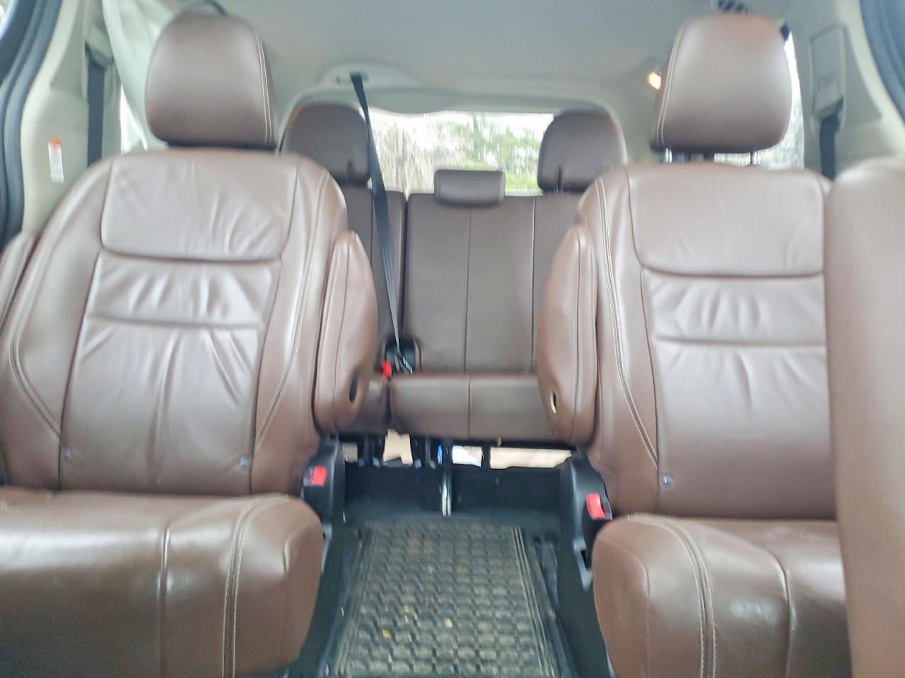 2017 TOYOTA SIENNA