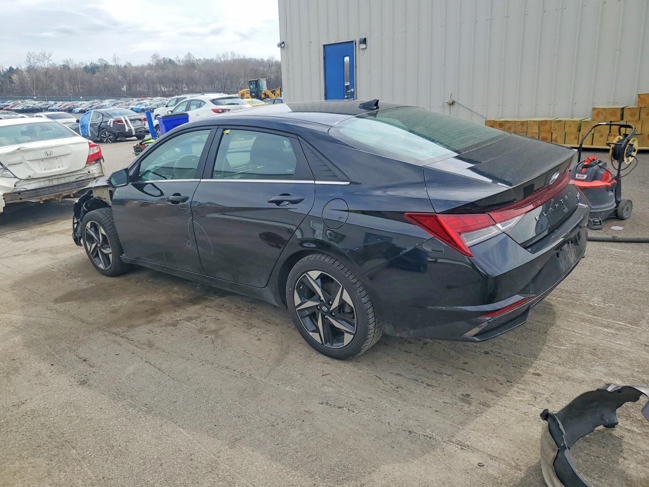 2023 HYUNDAI ELANTRA