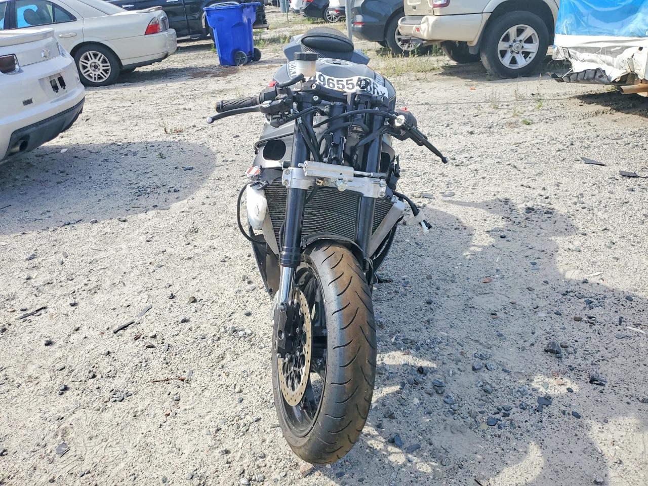 2025 SUZUKI GSXR600