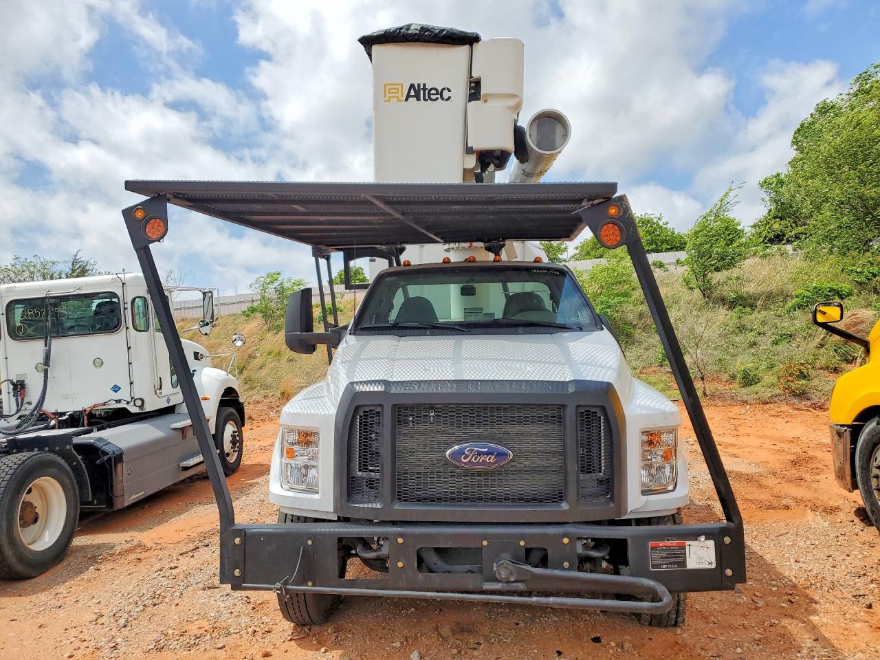 2024 FORD F750