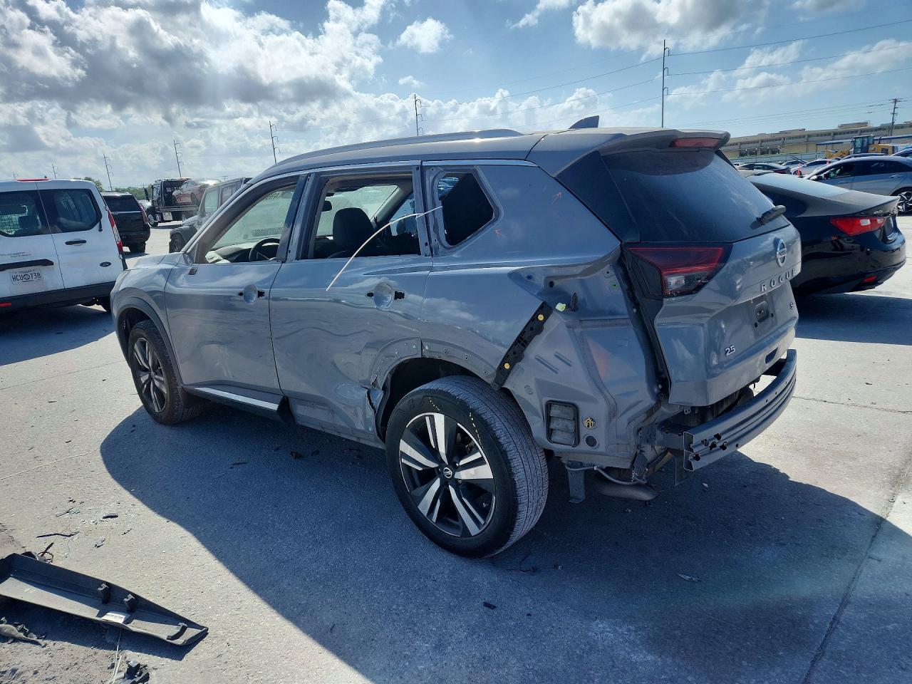 2021 NISSAN ROGUE