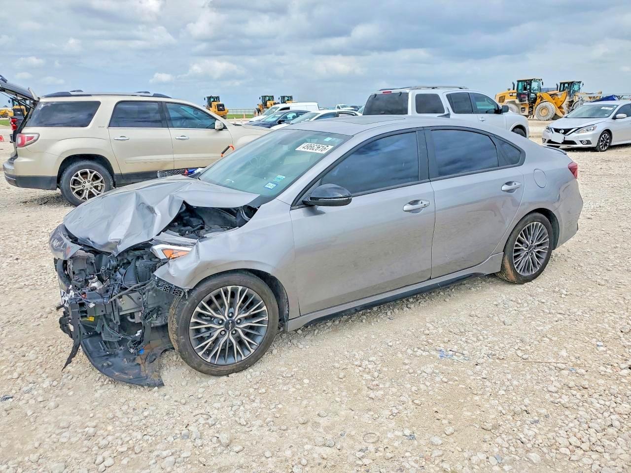 2023 KIA FORTE