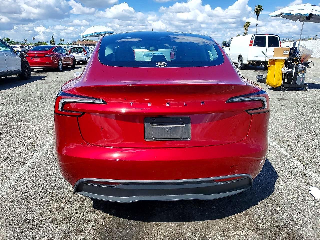 2025 TESLA MODEL 3