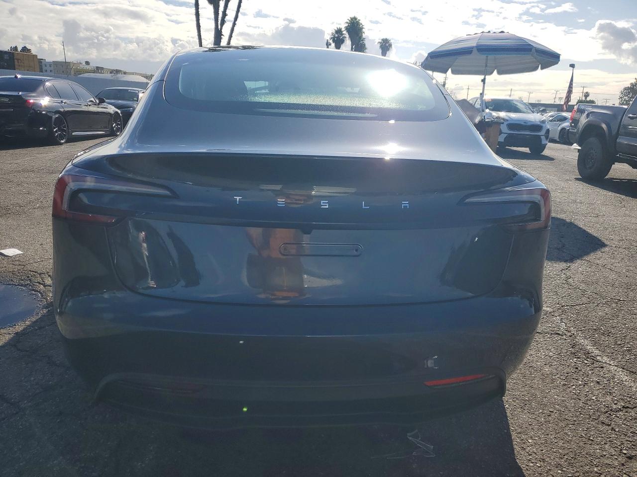 2025 TESLA MODEL 3