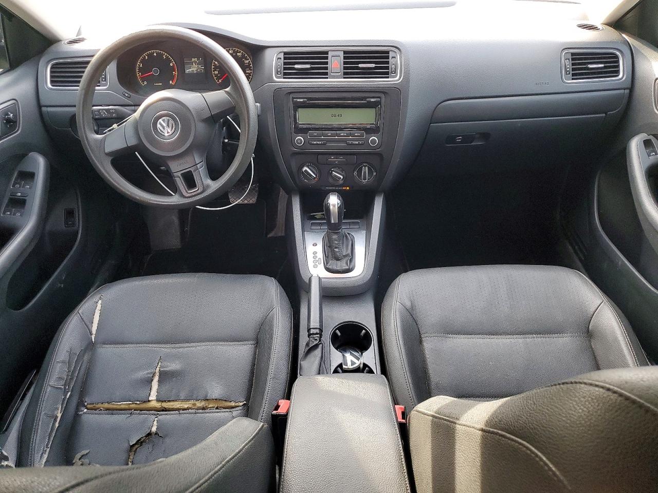 2011 VOLKSWAGEN JETTA