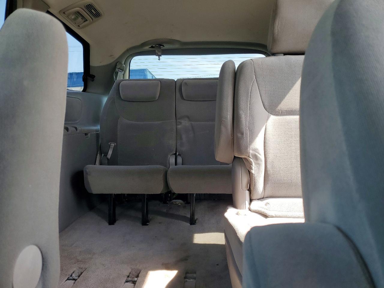 2005 TOYOTA SIENNA