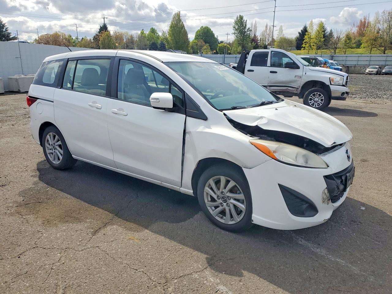 2013 MAZDA 5