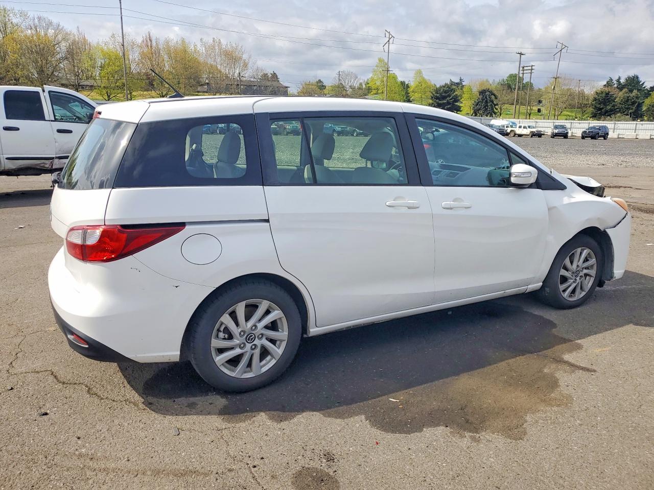 2013 MAZDA 5