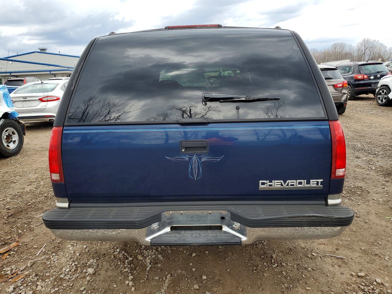 1998 CHEVROLET SUBURBAN
