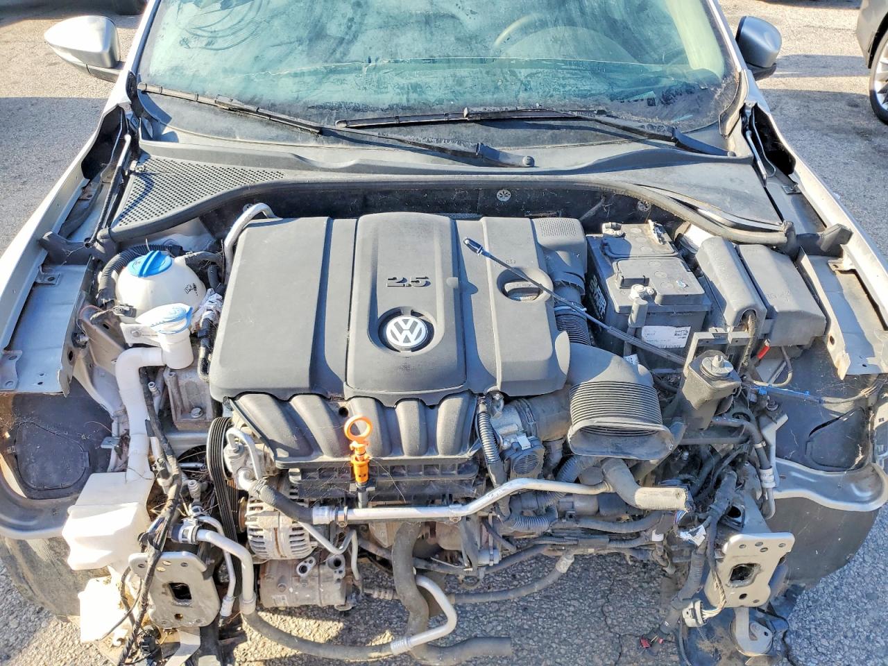 2012 VOLKSWAGEN PASSAT