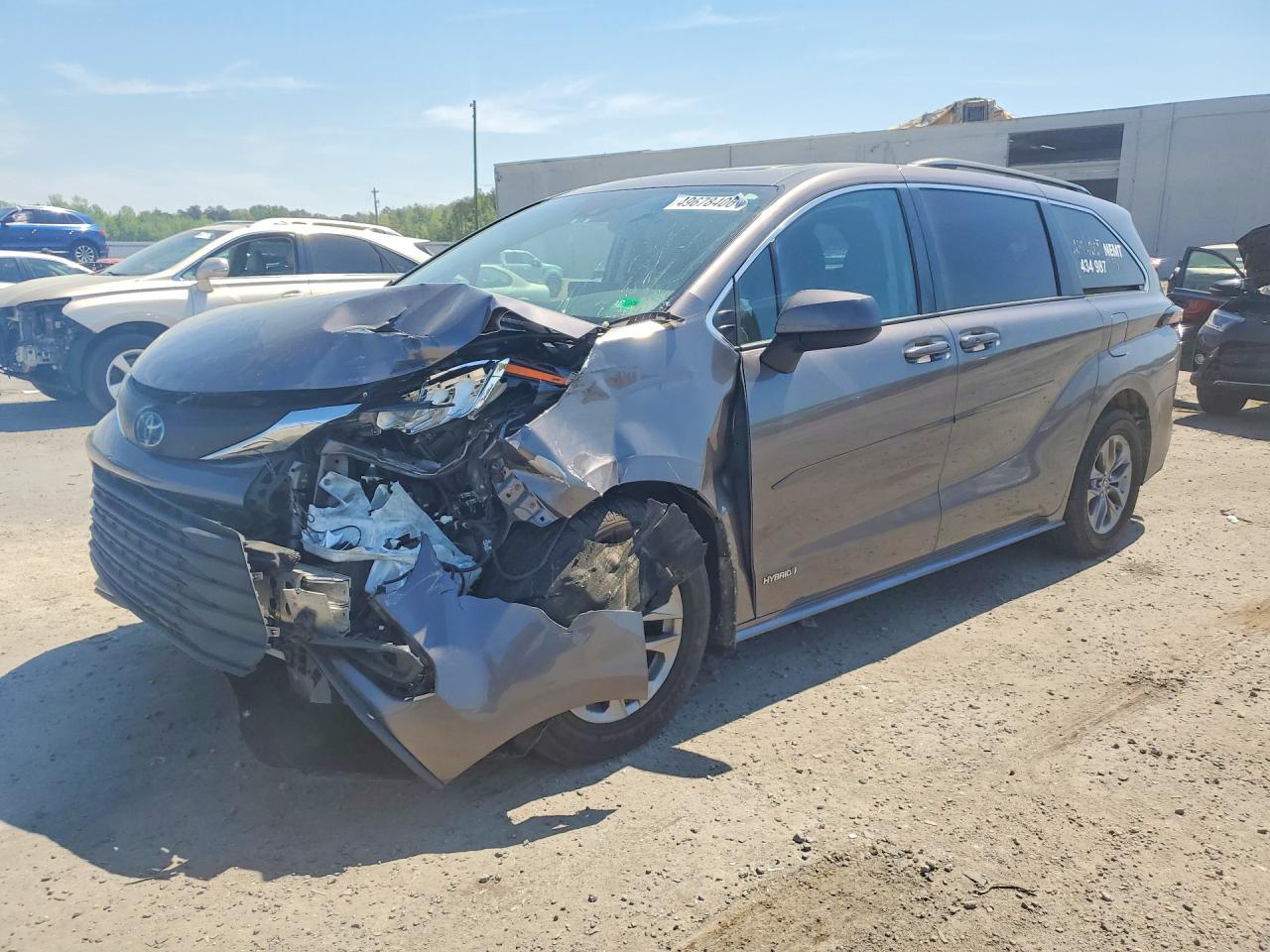 2021 TOYOTA SIENNA