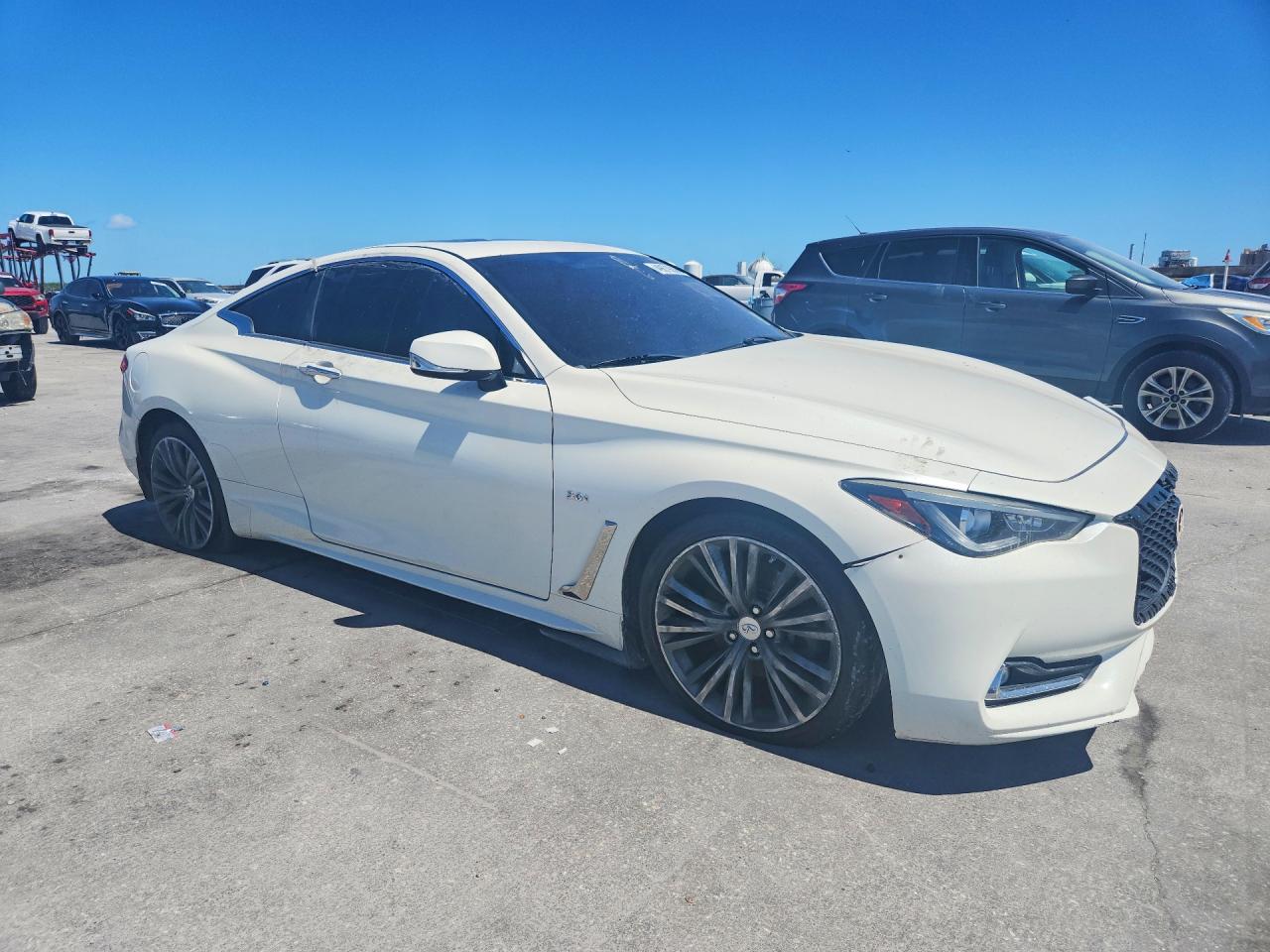 2017 INFINITI Q60