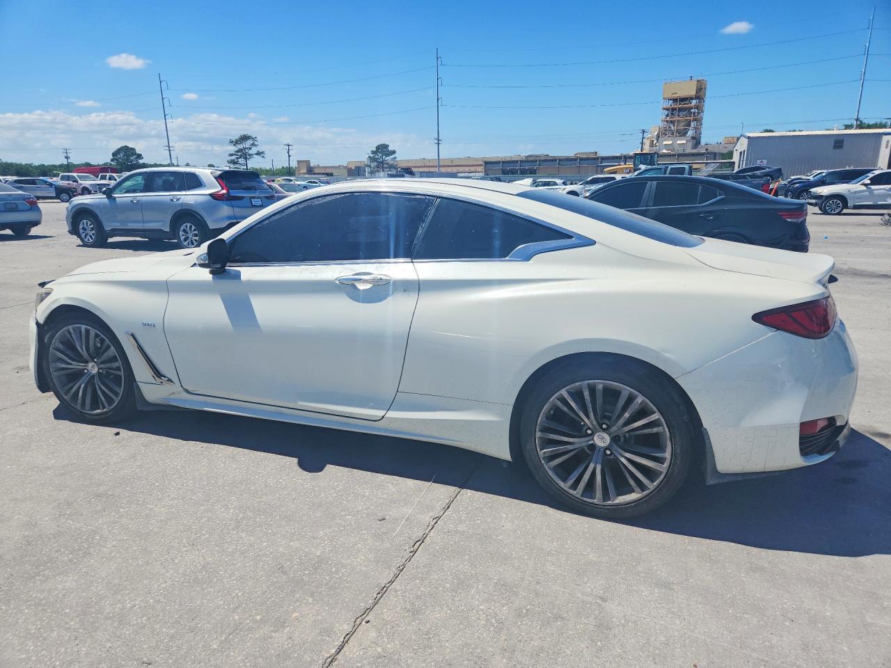 2017 INFINITI Q60
