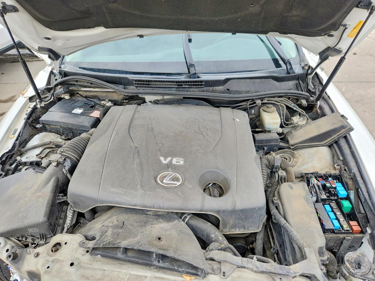 2010 LEXUS IS