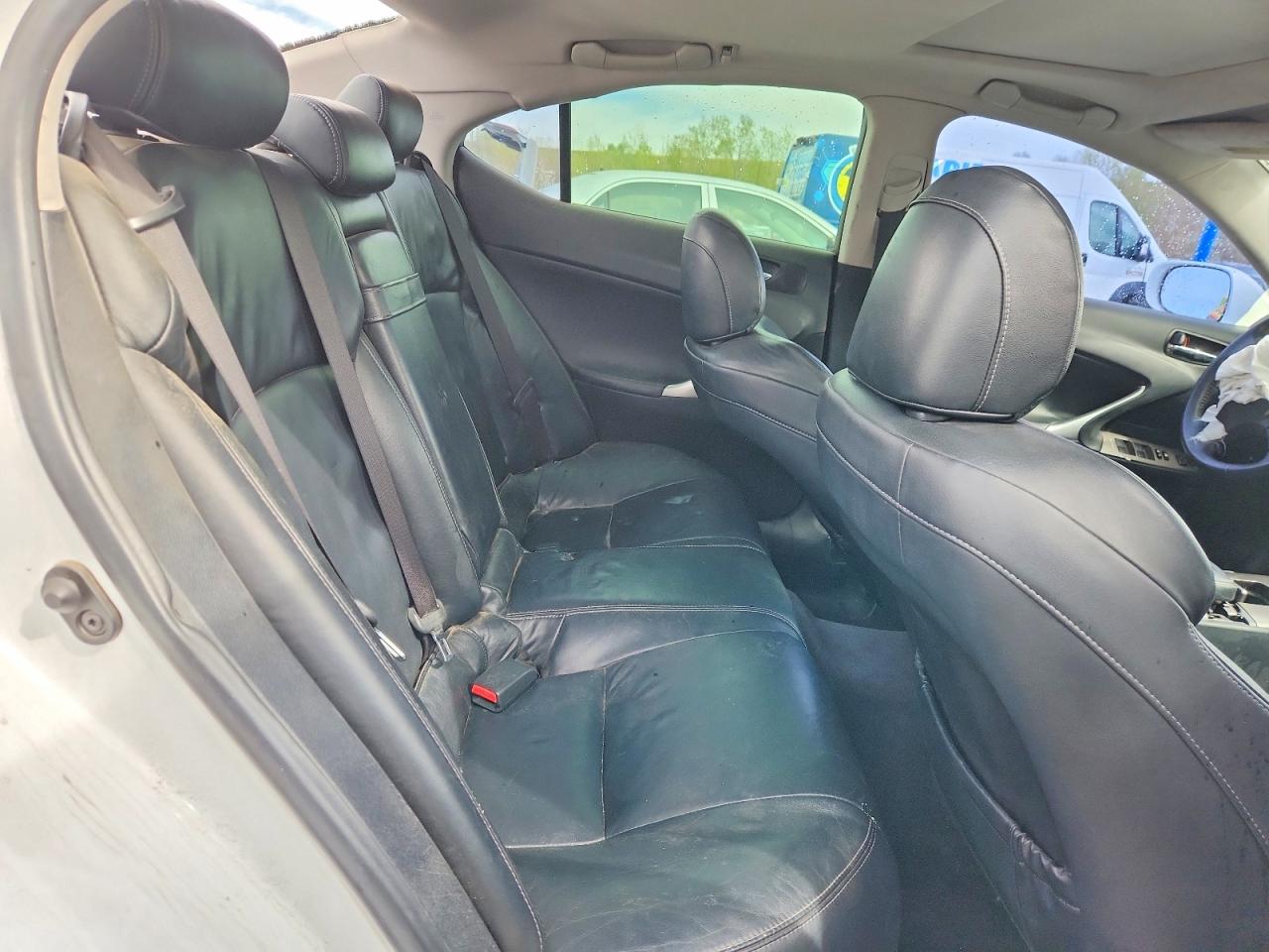 2010 LEXUS IS