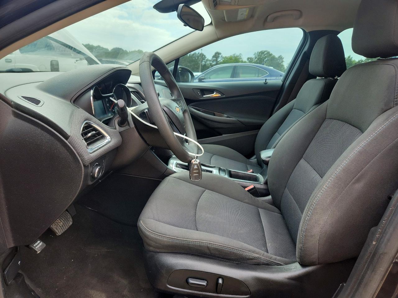 2017 CHEVROLET CRUZE
