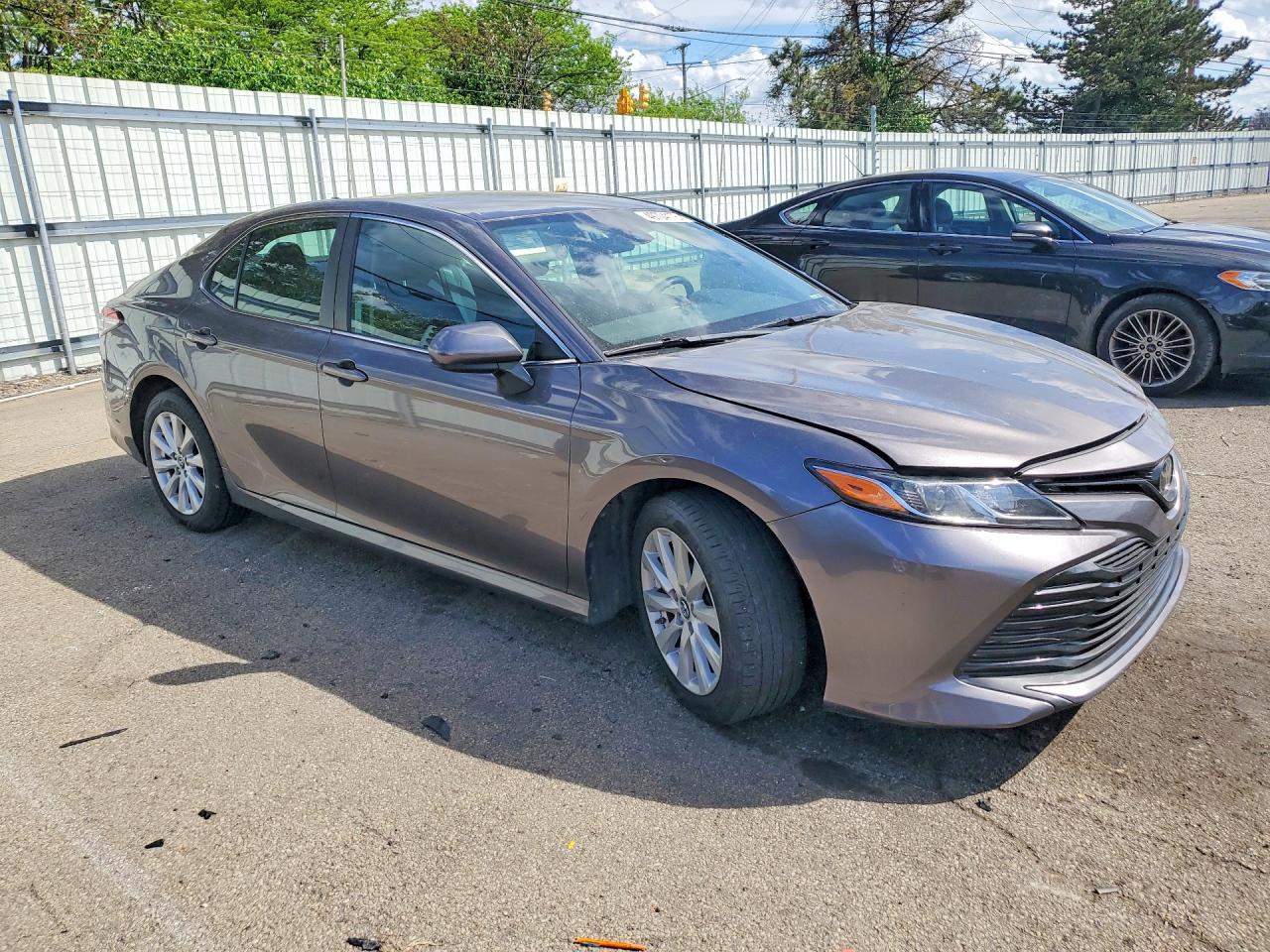 2019 TOYOTA CAMRY