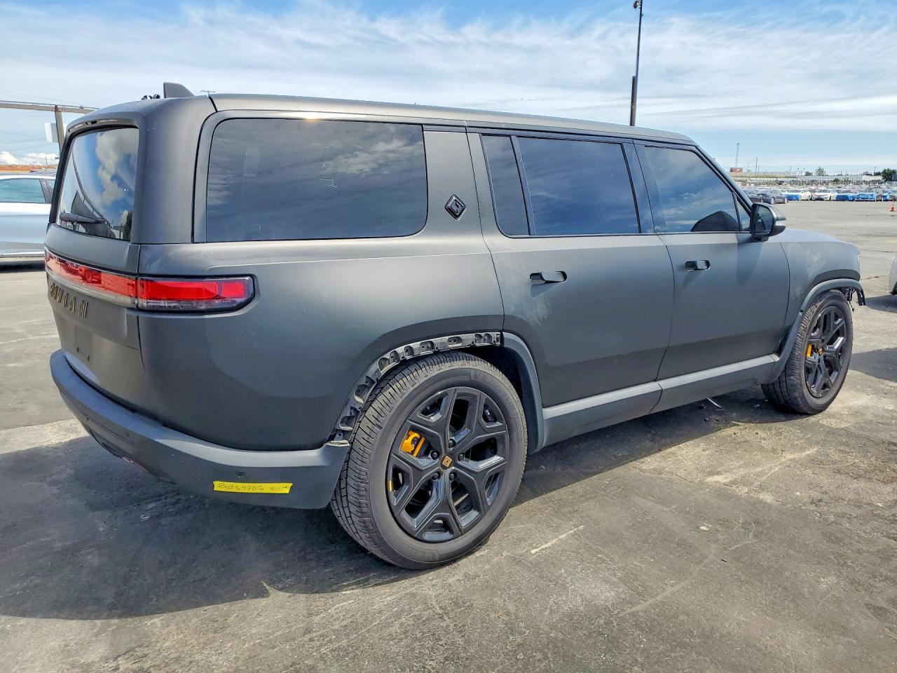 2023 RIVIAN RIS