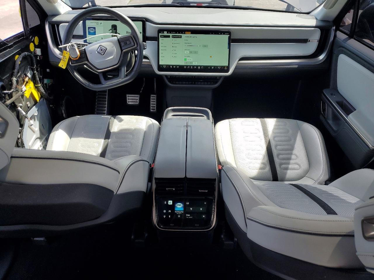 2023 RIVIAN RIS