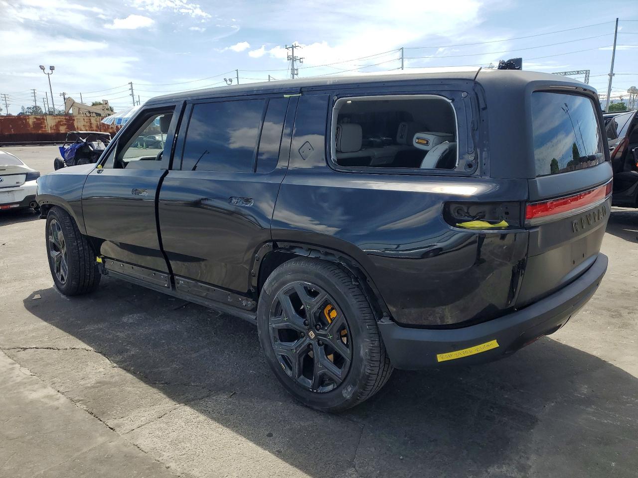 2023 RIVIAN RIS