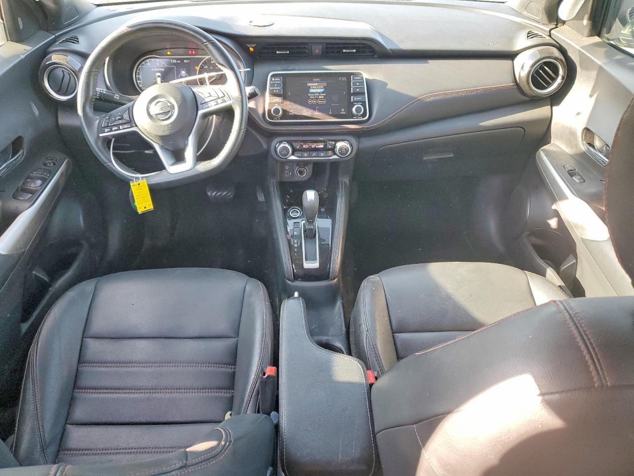 2020 NISSAN KICKS