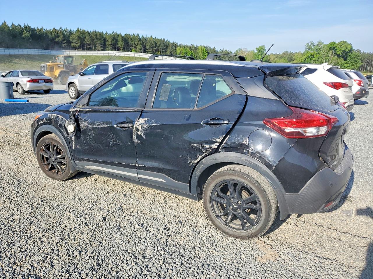 2020 NISSAN KICKS