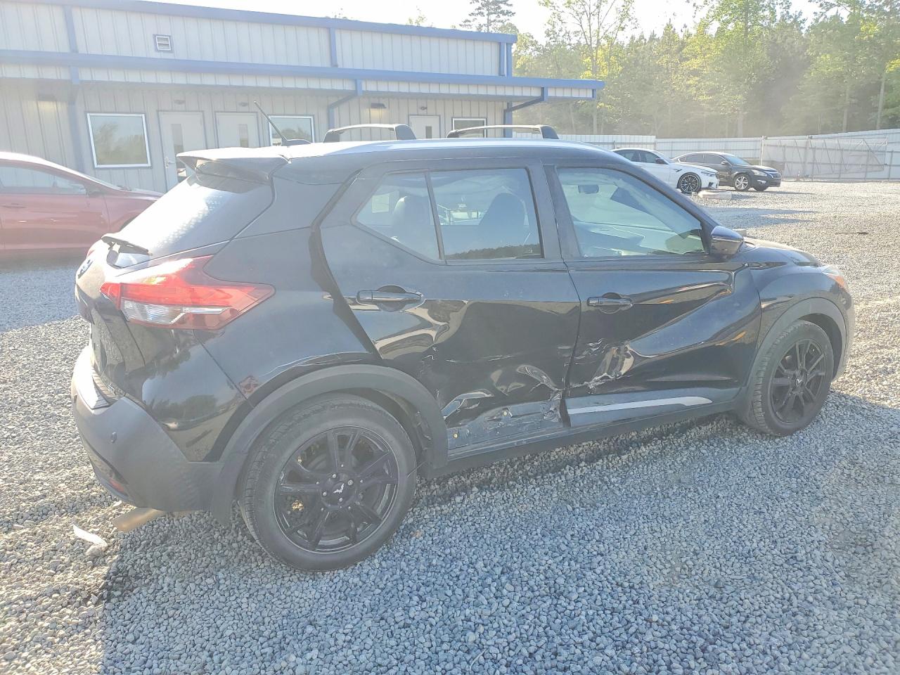 2020 NISSAN KICKS